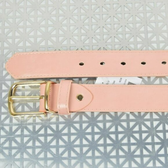 NWT Pearl Iridescent Gold Tone Buckle Pink Belt Size: M - Picture 2 of 3